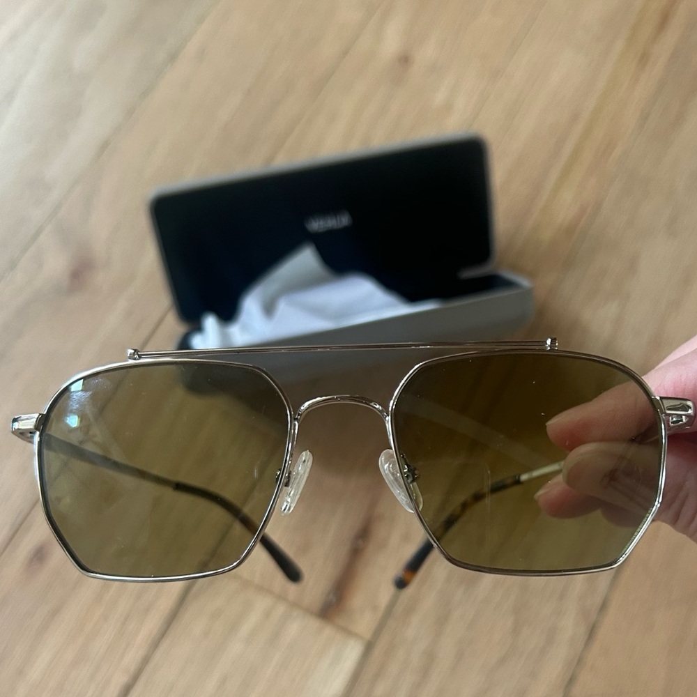 Vehla Bowie Silver Khaki Sunglasses